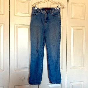 Gloria Vanderbilt jeans